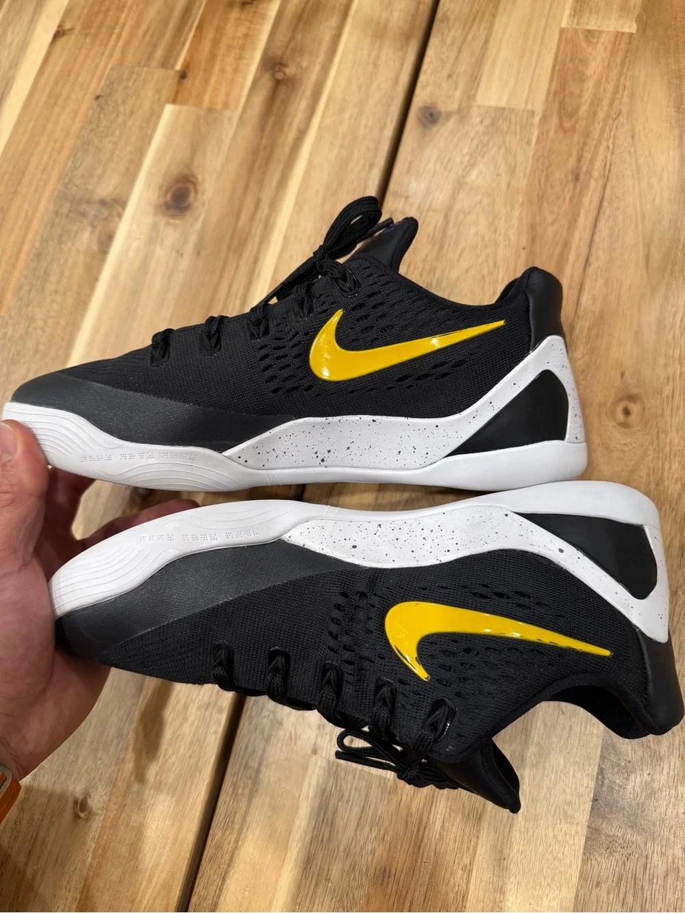 Nike breathable black